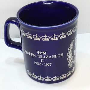Queen Elizabeth Commemorative Mug from Queen Elizabeth’s Silver Jubilee 1977, Made In England
