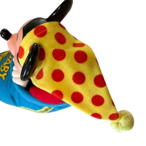Vintage Mickey Mouse Plush Sleepy Baby Mickey Snuggles in Seeping Bag Rare Disney Collectible bild 4