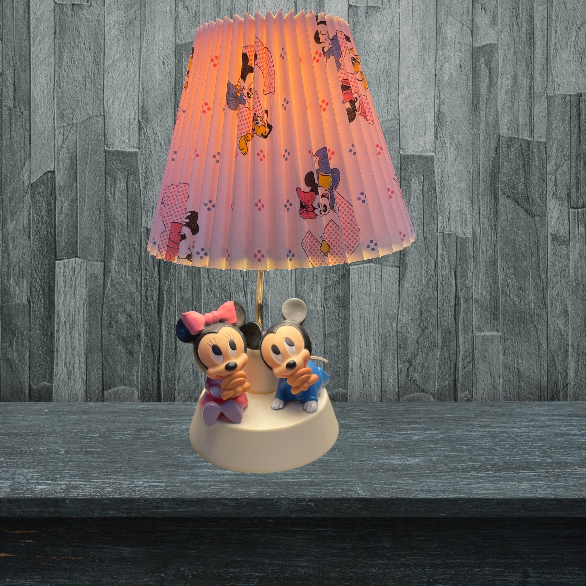 Notitie lancering tweedehands Minnie Mouse Lamp - Etsy