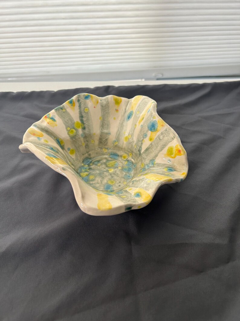 Etta B Pottery Bloom Bowl - Thumbnail 2