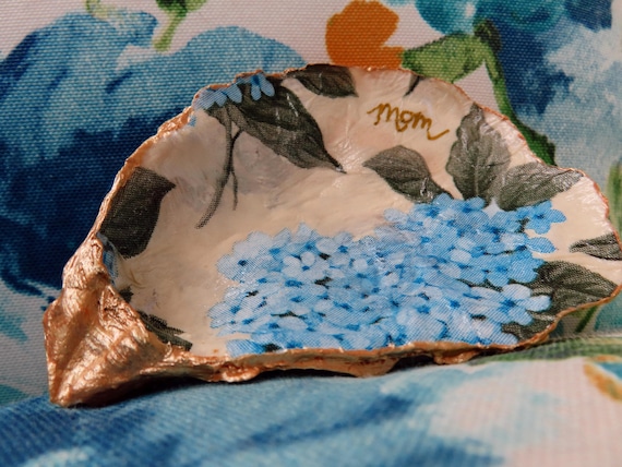 Blue Hydrangea Oyster Shell Dish, Mom Gift, Gold Ring Holder, Coastal, Mother's Day Gift