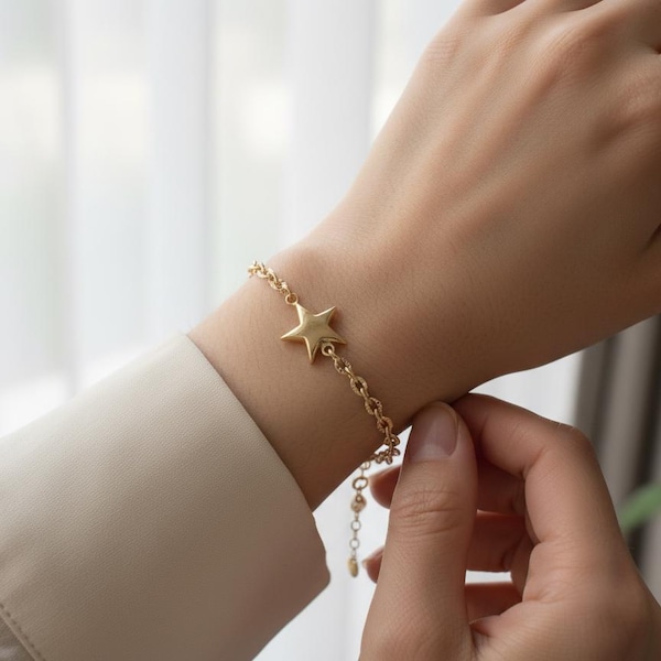 14K Gold Star Bracelet, Diamond-Cut Chain, Adjustable Graduation Gift