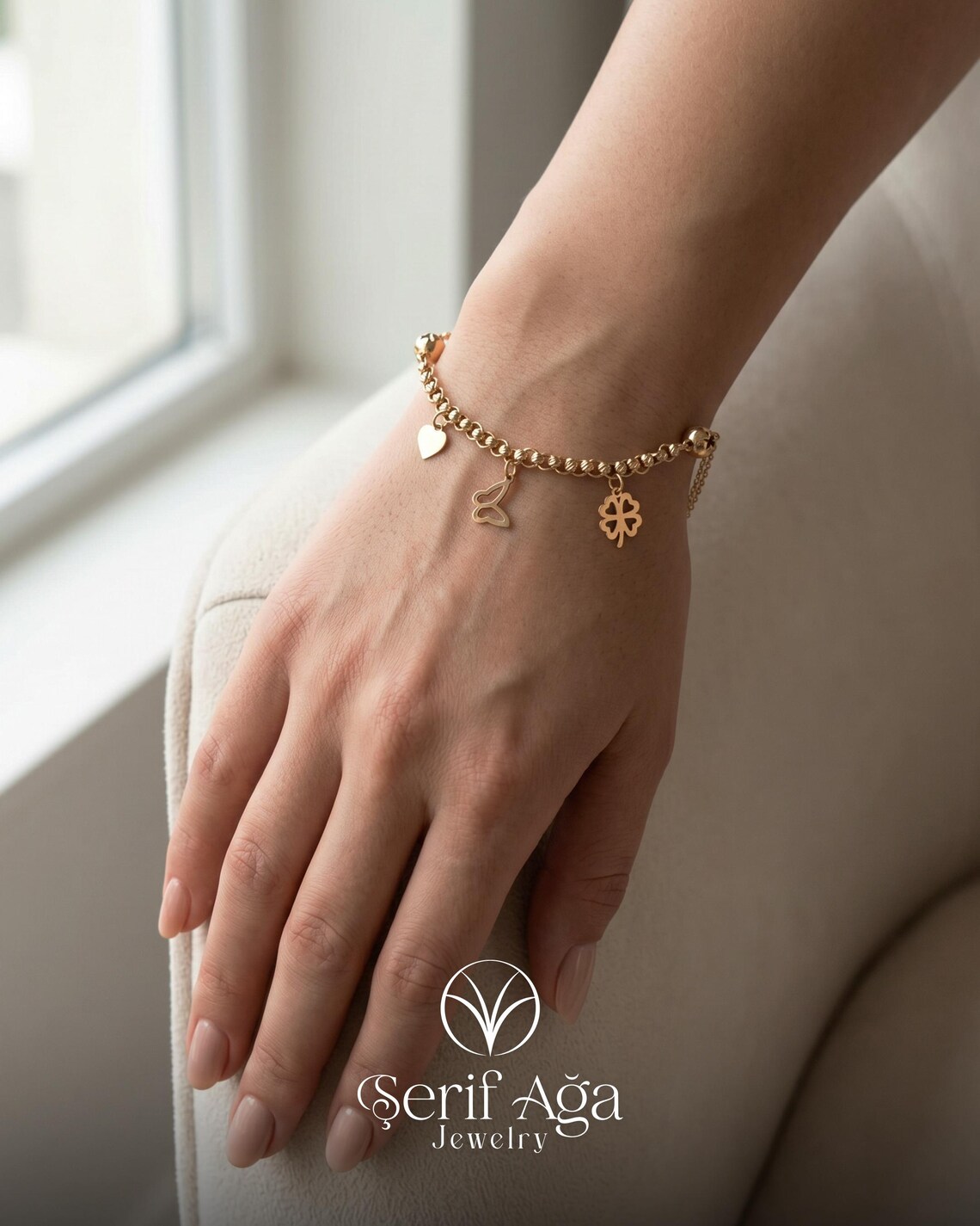 Best Friend Jewelry Gifts: Matching and Complementary Gold Pieces