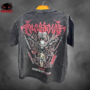 Puede incluir: Un juego de tres tazas de cerámica con un acabado moteado y mate. Cada taza presenta un color diferente: azul claro, crema y gris. Las tazas tienen un diseño simple y moderno y un asa cómoda.