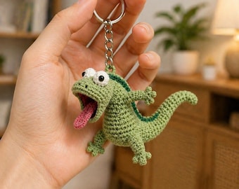Tom Lizard Hoppers Crochet Keychain, Backpack Charm, Funny Animal Amigurumi