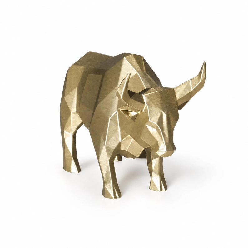 Bull and Bear Statue Set, Low-Poly Wall Street Finance Decor Bull Only