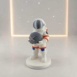 Astronaut Figurine | SpaceX Moon 3D Printed Collector Statue | Desk Decor