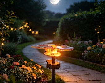 Lampe solaire de jardin pour vaisseau spatial d'extérieur, décoration de jardin à LED pour vaisseau spatial de science-fiction, piquet solaire futuriste en résine de style OVNI, décoration pour patio et allée