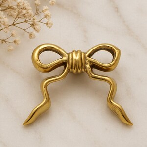 Solid Brass Bow Cabinet Knob – Heavy Duty Drawer Pull, Luxury Kitchen Hardware
