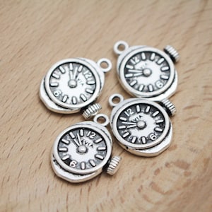 Antique Silver Pocket Watch Charms 21x17mm 4pcs 1.5mm Hole CHR0459 image 1
