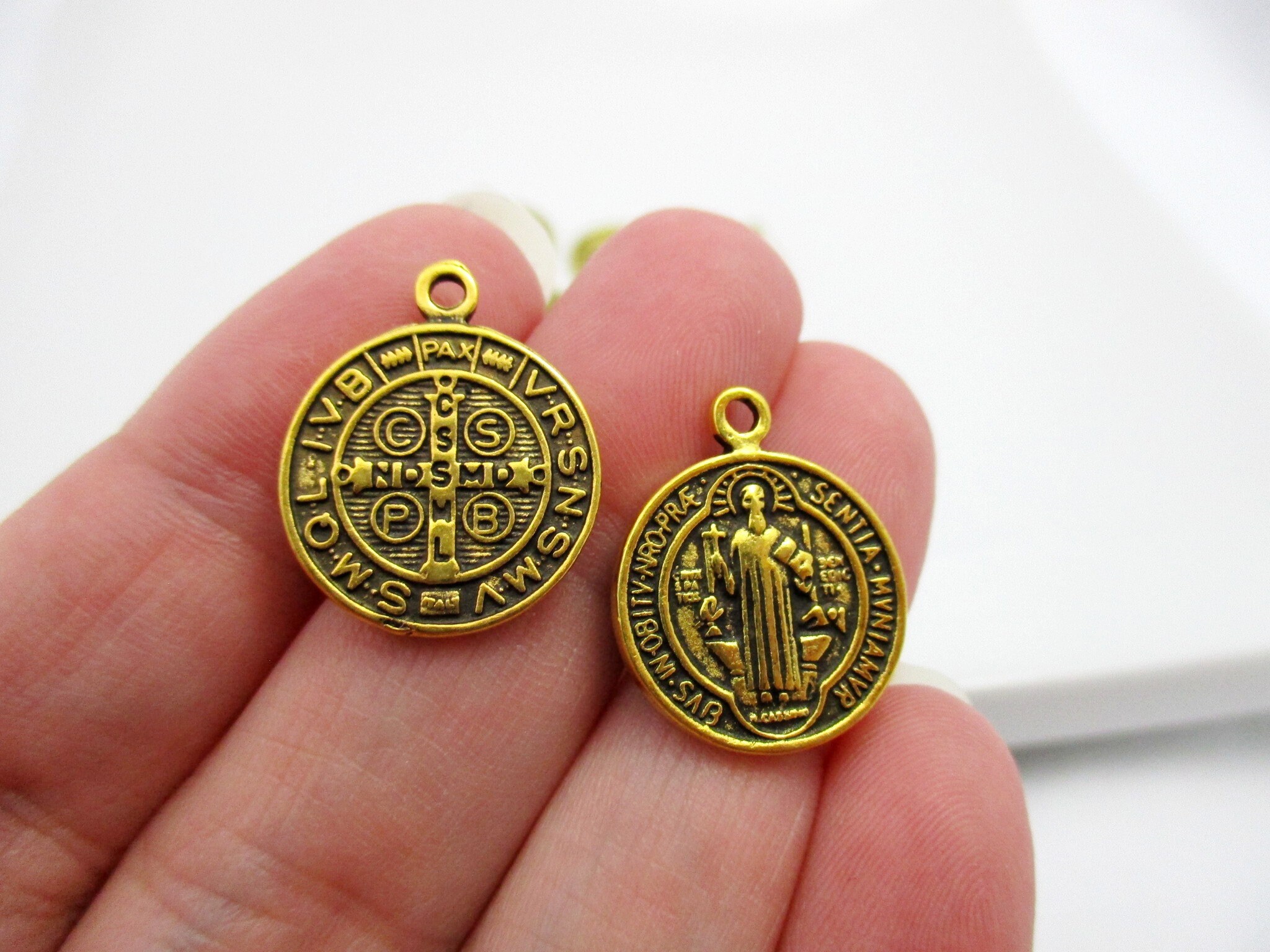 Antique Gold Religious Medallion Charms 20x16mm 6pcs Etsy