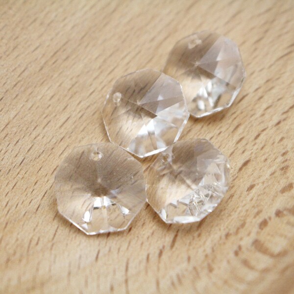 4 gouttes de lustre en cristal - Perles de cristal octogonales percées par le haut - 15 x 7 mm - trou 1 mm - CRY0037