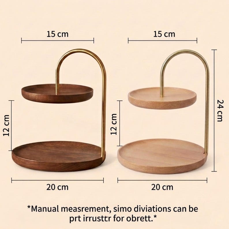 Puede incluir: Dos expositores de dos niveles con bandejas circulares de madera y marcos de metal dorado. Cada expositor cuenta con una bandeja superior de 15 cm, una inferior de 20 cm, 12 cm de espacio vertical y una altura total de 24 cm.