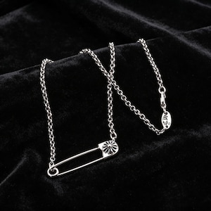 Safety pin necklace - Etsy 日本
