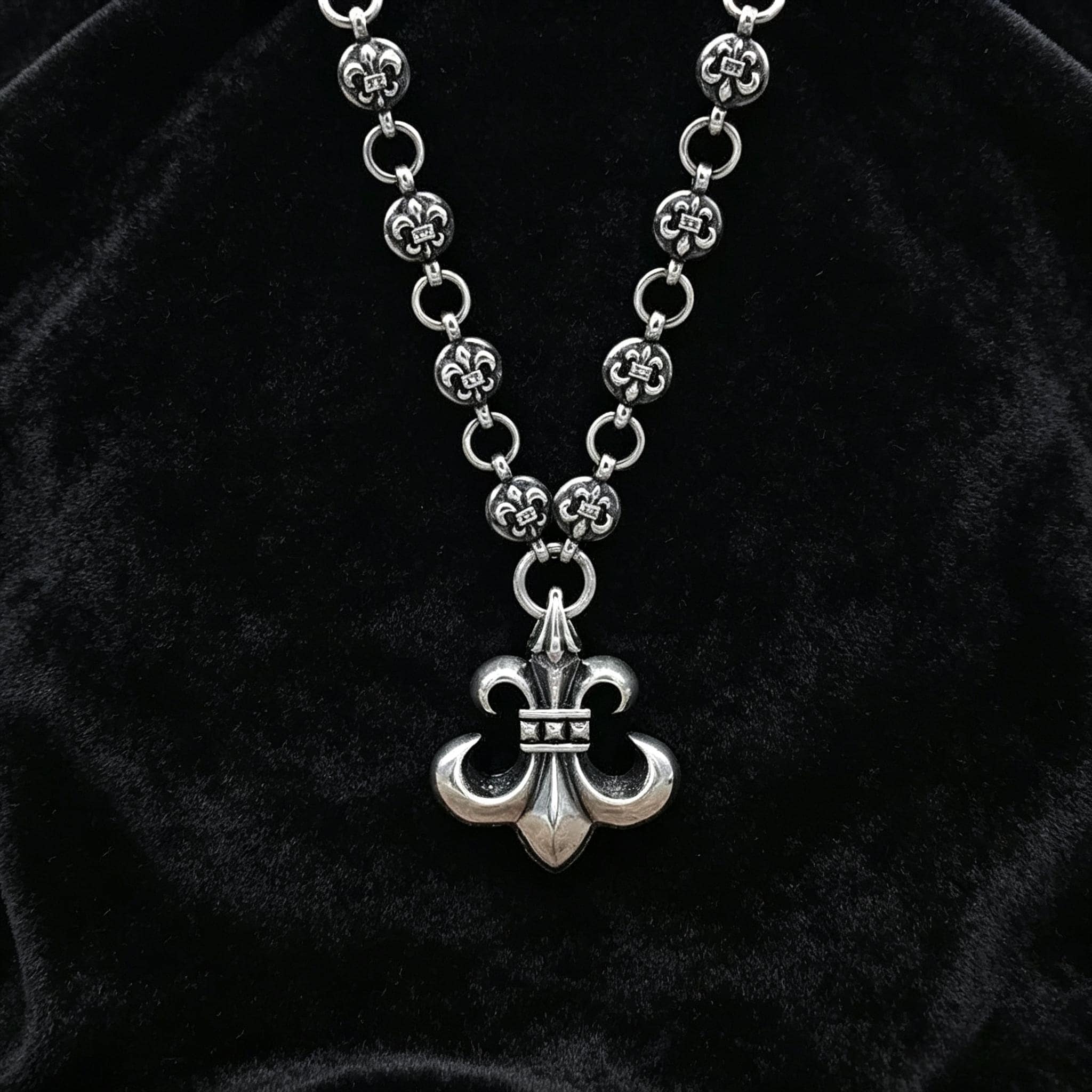 Chrome Hearts フルール・ド・リスペンダント Chrome hearts rosary necklace - Etsy 日本