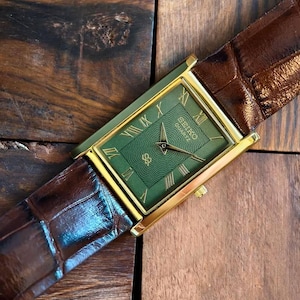 Reloj Seiko Tank vintage para hombre, caja rectangular, esfera verde con números romanos, restaurado. imagen 9