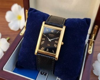 Vintage Seiko Tank Watch for Men Quartz Wrist Watch Black Dial Slim Gold Tone Watch Classic Vintage Timepiece