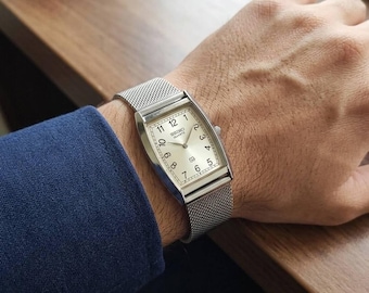 Vintage Seiko tankhorloge quartz | Zilveren sunburst-wijzerplaat gemaakt in Japan | Roestvrijstalen gaasband | Gerenoveerd
