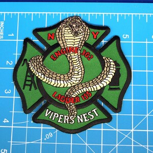 FDNY NYC Fire department Engine 302 Vipers Nest patch