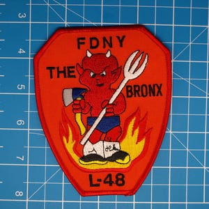 FDNY NYC Fire Department Ladder 48 The Bronx Devil patch