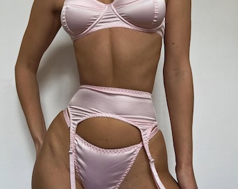 Elegant Pink Lingerie Set - Satin Bra, Thong & Garter Belt - Perfect Gift for Girlfriend