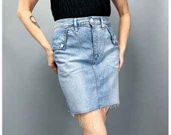 90's Denim Skirt | Vintage Light Blue Jean Skirt with Frayed Hem | Above The Knee | Size Medium