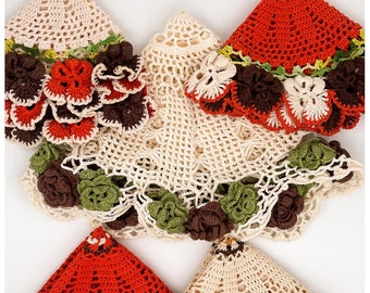 Vintage Doilies Lot | 70's Crochet Pansy Flower Doily Set of Five | Cottage Core Home Decor