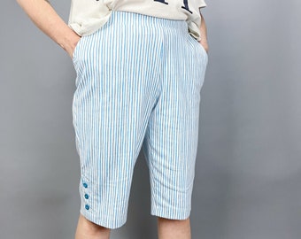 Striped Capri Pants | 90's White & Blue Striped Women's Capri Crop Pants | Size Medium