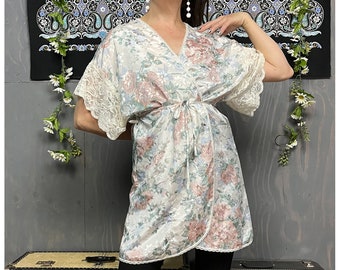 80's Floral Robe | Vintage Women's White Silky Night Robe with Pink Floral Pattern | Size Medium