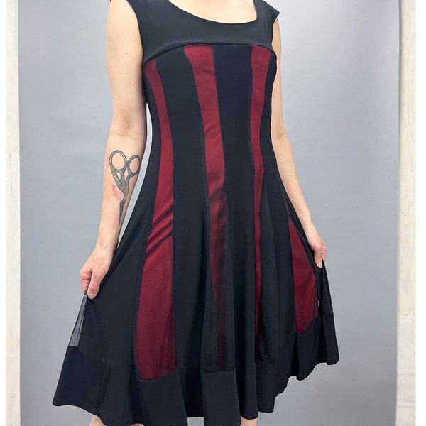 Vintage Striped Dress | 90's Red & Black Layered Flowy Sleeveless Dress with Full Skirt | Size Large