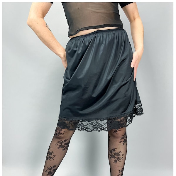 Vintage Skirt Slip | 80's Black Nylon Short Half Slip with Lace Trim | Size Medium