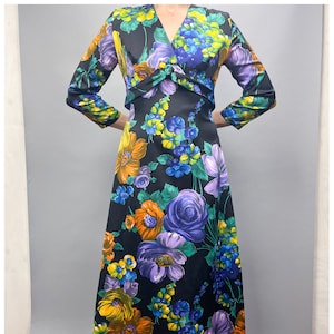 Vintage Occasion Dress | Vintage 70&#39;s Floral Semi Formal Long Sleeve Gown | Size Medium