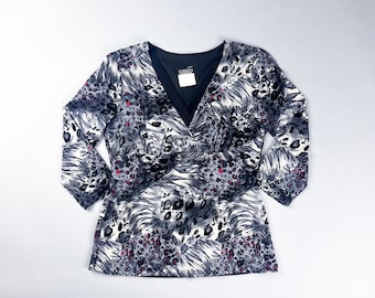 Y2K Patterned Long Sleeve V-Neck Top