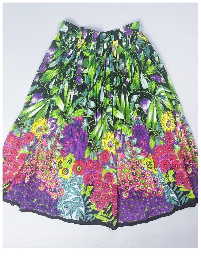 Floral Broom Skirt Vintage 90's Bold Tropical Flower Patterned Crinkle Textured Maxi Skirt with Drawstring Elastic Waist Size Small image 5