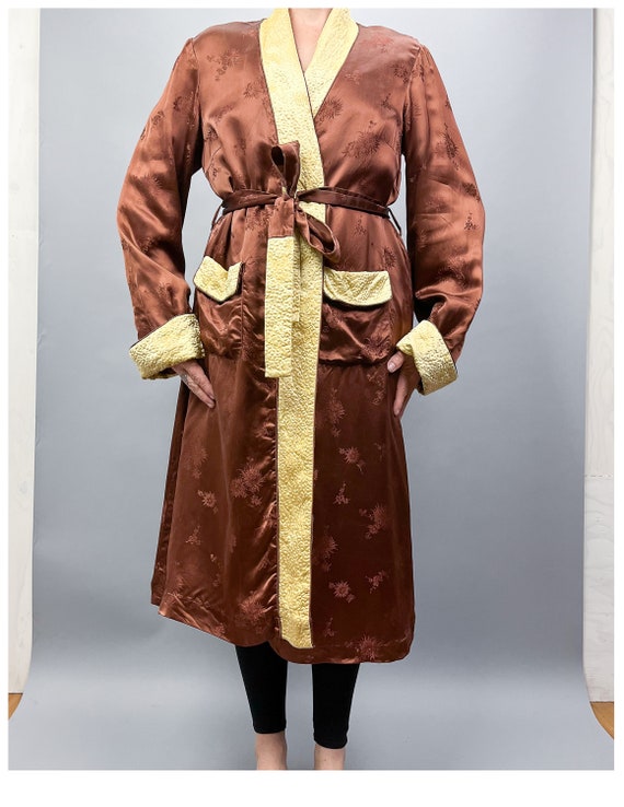 Luxe Men's Robe | Vintage 70's Swanky Brown & Gol… - image 2