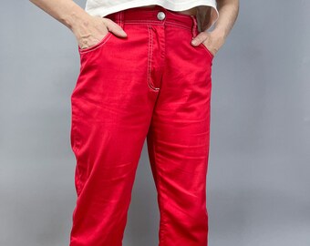 90's Capri Pants | Vintage Red Women's Capri Pants with White Top Stitching | Size Medium