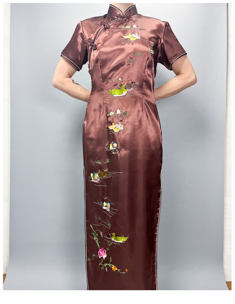Embroidered Cheongsam Dress Vintage 70's Brown Satin Dress with Duck Embroidery Size Large image 2