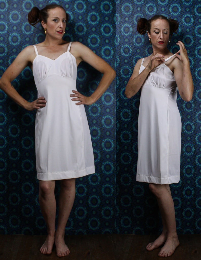Dorsay Knee Length 60/'s White Full Body Slip Size Medium