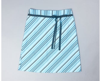 Y2K A-Line Skirt | Vintage Turquoise Blue & Black Diagonal Striped Skirt with Contrasting Bow | Size Medium 30" Waist