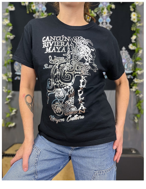 Black and silver graphic tee 2025