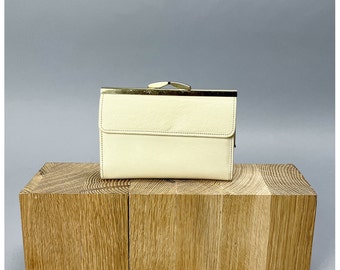 Cream Clutch Wallet | Vintage 70's Cream Leather Wallet with Red Lining & Kiss Lock Section