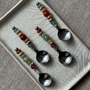 Set di cucchiai di pietre preziose fatti a mano - Cucchiaio di perline personalizzato - Set Cuillère Pierre Naturel - Set regalo - Idée Cadeau - Cuillère Personnalisée
