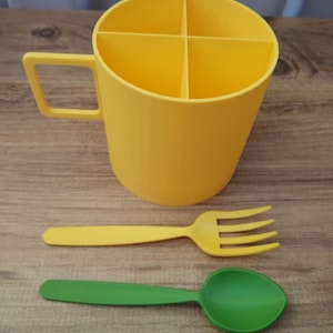 Portable Camping Utensil Set – Compact Picnic Cup with Spoon & Fork – Lightweight Travel Eating Kit