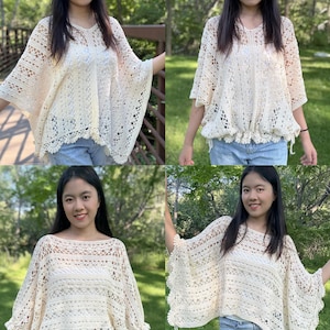 Pu&ograve; includere: Un poncho all'uncinetto color crema caratterizzato da un intricato motivo traforato con vari punti geometrici, un ampio scollo a barchetta e lacci laterali regolabili che arricciano il tessuto sull'orlo, creando una silhouette ampia.