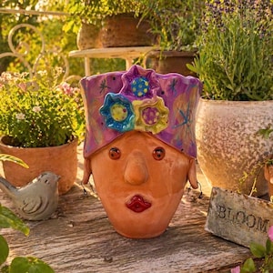 Vintage Bird Brain Inc Lady Head Planter 2004 Terra Cotta Face Pot Bunte Blumenhut Wunderliche Gartendekoration