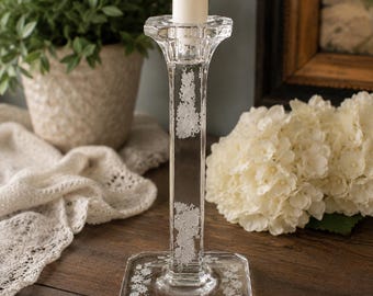 Portacandele vintage Fostoria in vetro inciso, elegante portacandele a colonna quadrata, vetro Depression con decorazioni floreali incise