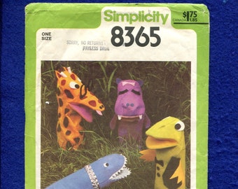 1970's Simplicity 8365 Shark Frog Hippo & Giraffe Hand Puppets Pattern