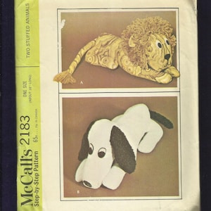 Vintage 1969 McCall&#39;s 2183 Retro 60&#39;s Lion & Snoopy Dog Stuffed Animals Pattern