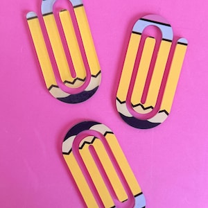 Pencil Teacher Desk Set: Pen Holder, Organizer, Name Sign, Heart Shaped Phone Stand, Fun Decor Jumbo PaperClip (1)