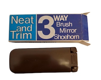 Kit de aseo de viaje plegable de 3 vías Vintage Neat and Trim con cepillo, espejo y calzador